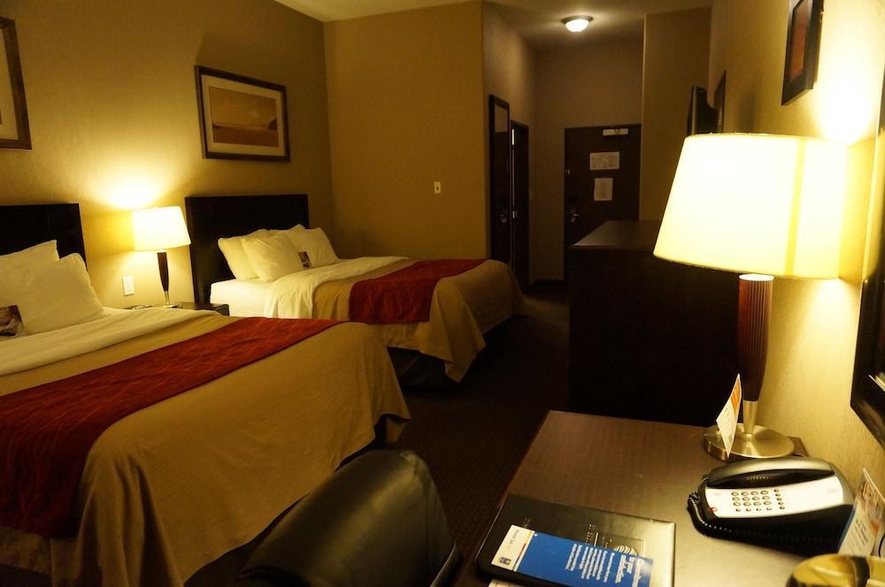 Comfort Inn & Suites Sylvan Lake Exterior foto