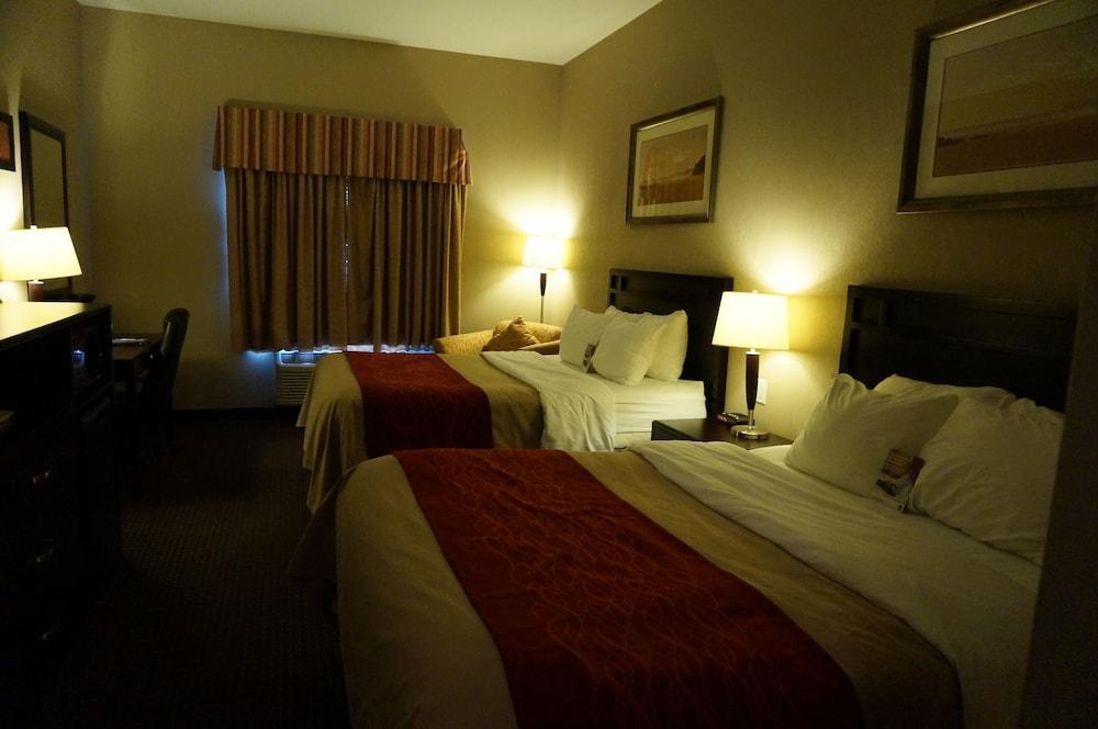 Comfort Inn & Suites Sylvan Lake Exterior foto