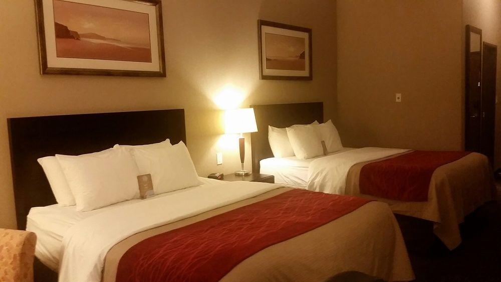 Comfort Inn & Suites Sylvan Lake Exterior foto