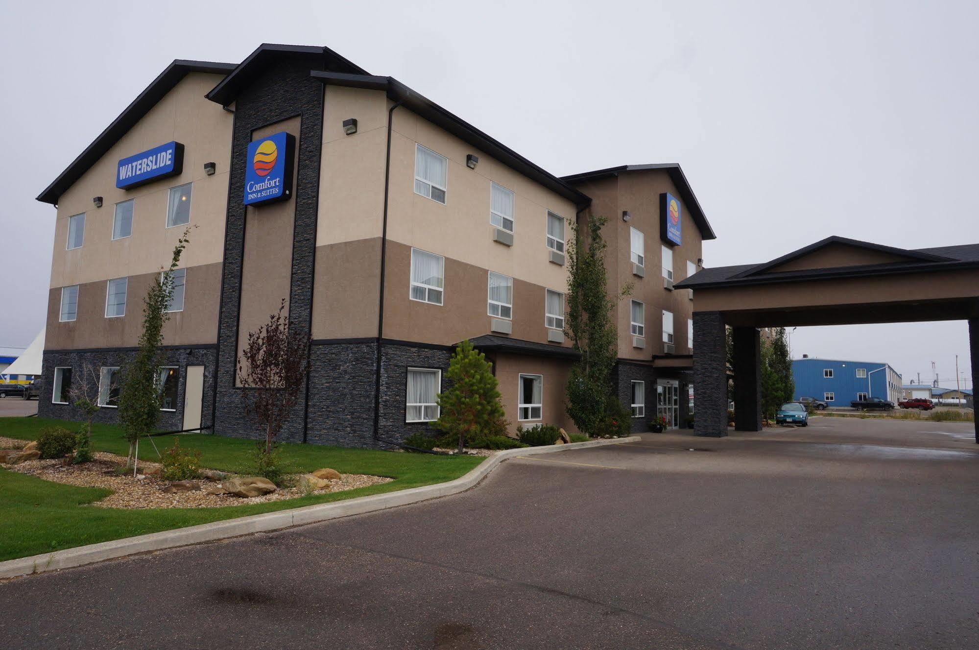Comfort Inn & Suites Sylvan Lake Exterior foto