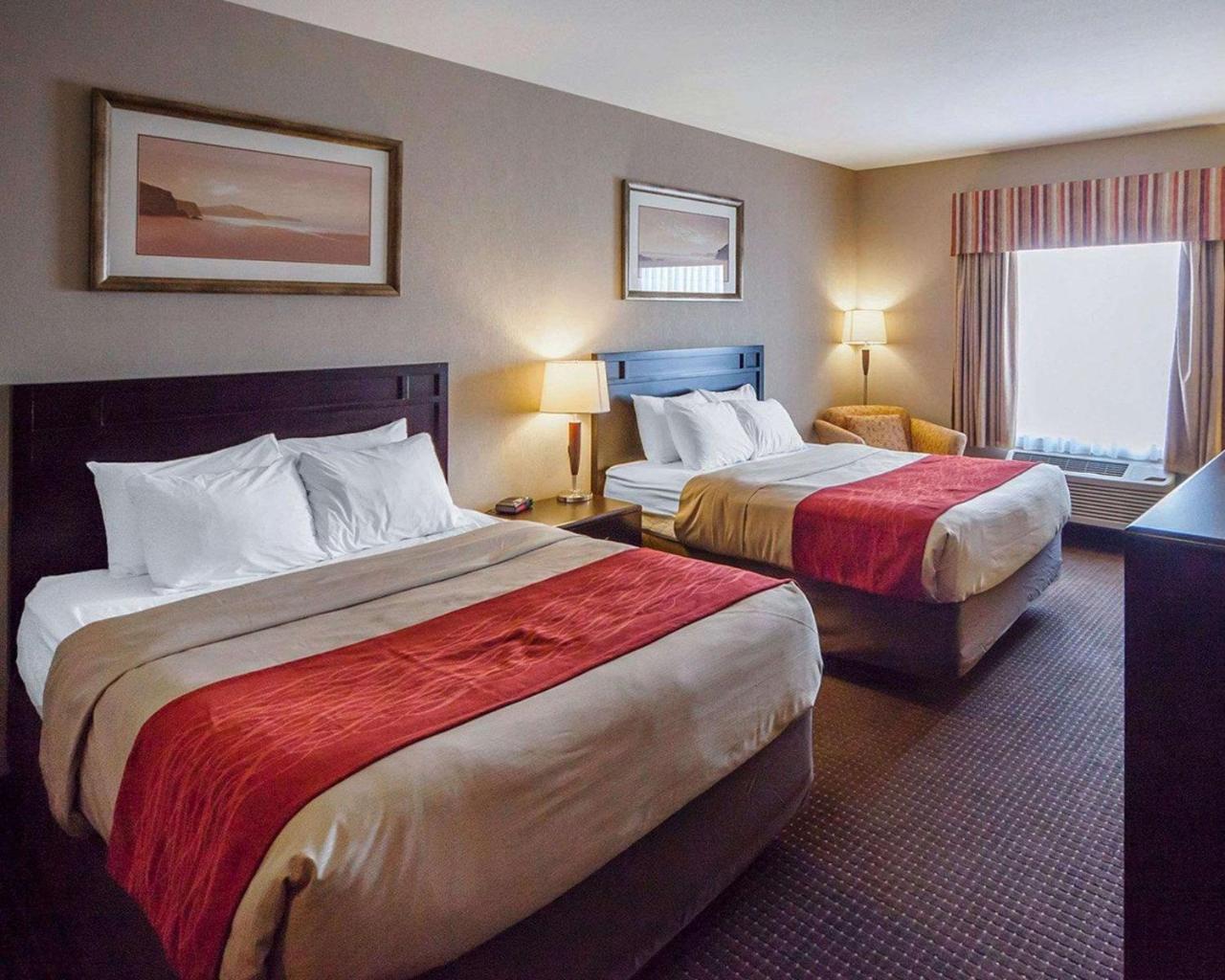 Comfort Inn & Suites Sylvan Lake Exterior foto